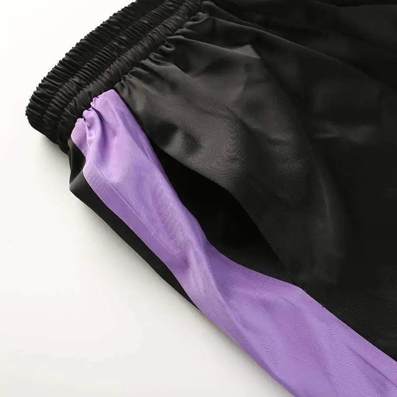 Gestreifte Sport-Jogginghose mit hoher Taille