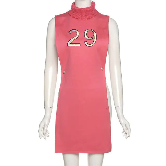 Sport-Trainingsanzug mit seitlichen Kniehosen und T-Shirt