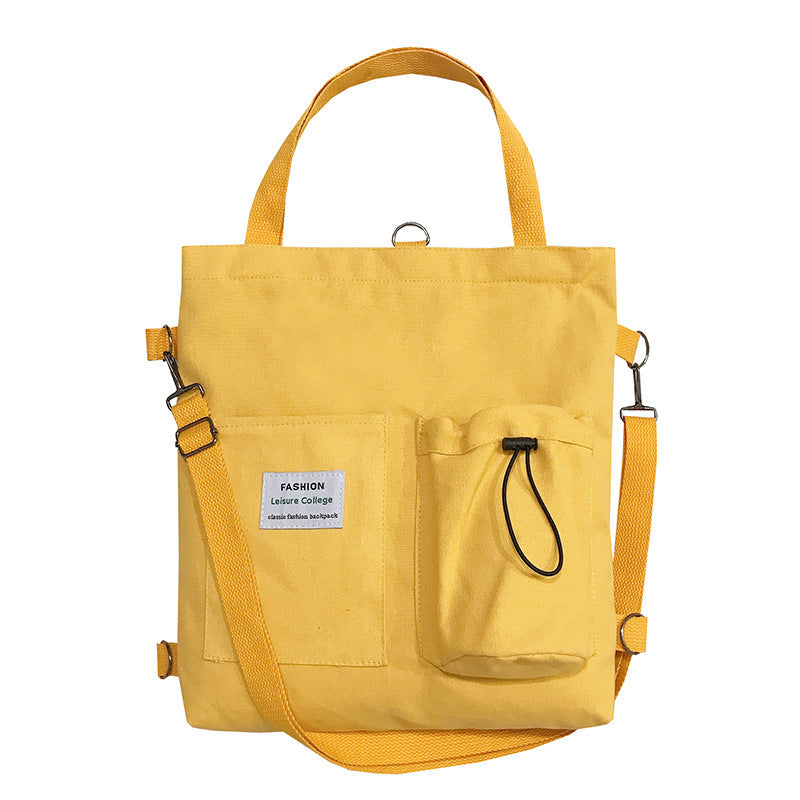 Quadratische Canvas Tasche Dame mit einer Schulter geschlungen